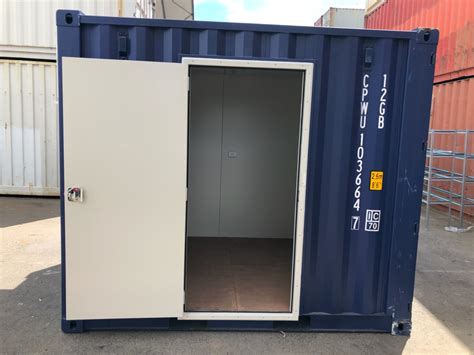 small insulated shipping containers